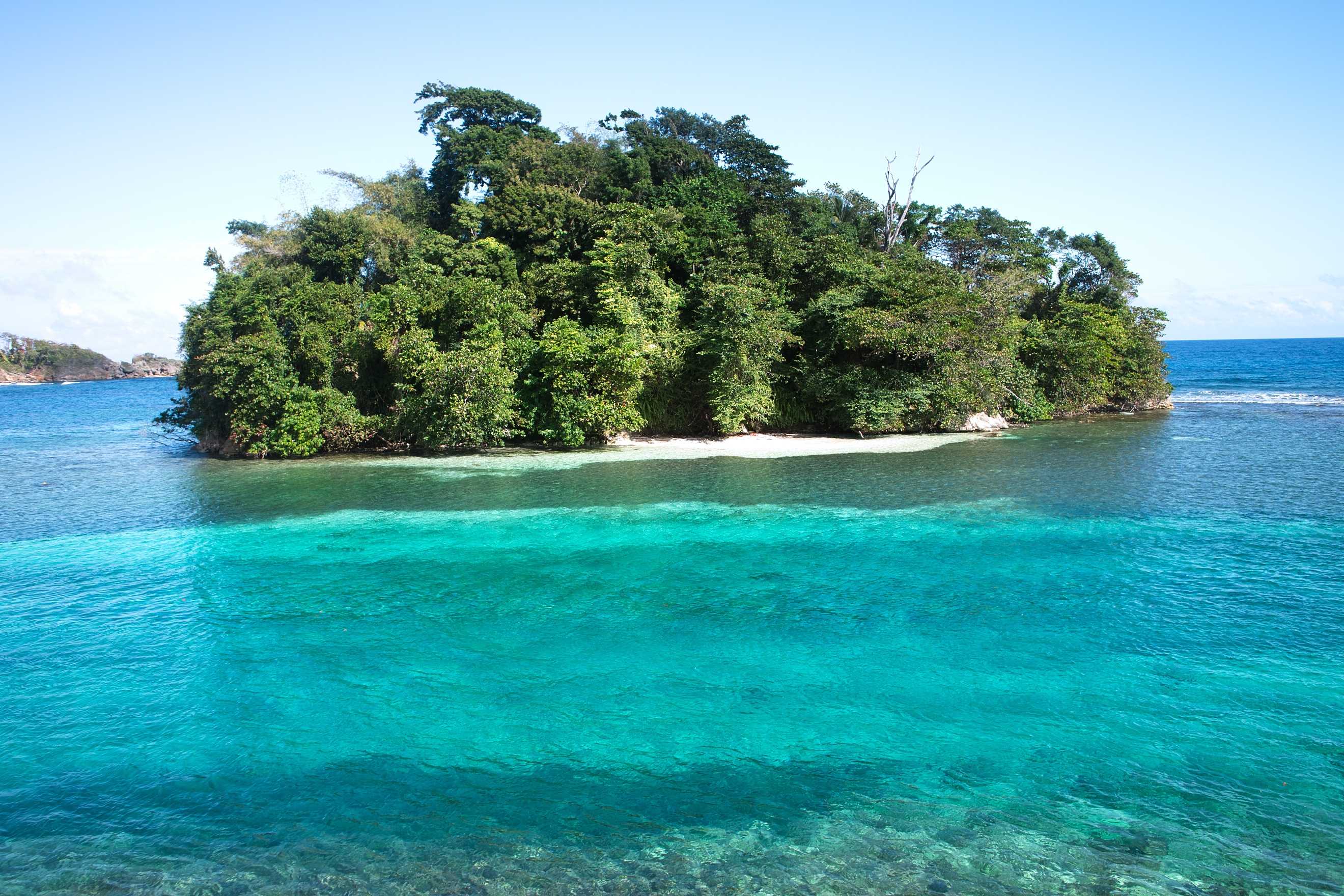 Pellew Island or Monkey Island Blue Lagoon - Best beaches Port Antonio Jamaica